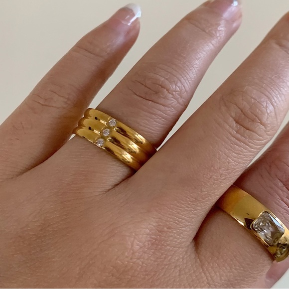 Gold statement ring, gold cz  ring, stacking gold ring, gold stacking ring - Picture 3 of 4